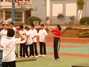 八年級體育優質課展示《雙杠:杠端跳上成分腿坐—前進一次成外側坐—越兩杠直角下》_蔡老師(