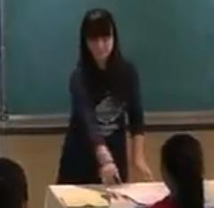 小學美術人美版四年級下冊6、巧用對稱形_天津市優課