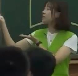 ʮȫСWӢZ̎̌Wِnչʾ˽̰꼉c Recycle2 Mike's summer camp 