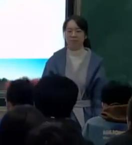 人教版高中必修2《故都的秋》第一課時課堂實錄_四川省南江中學