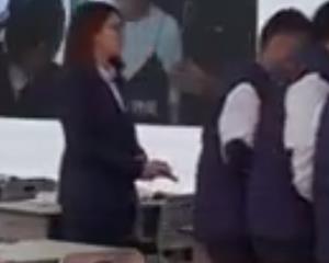 道德與法治七年級上冊第七課第二框題《愛在家人間》章丘